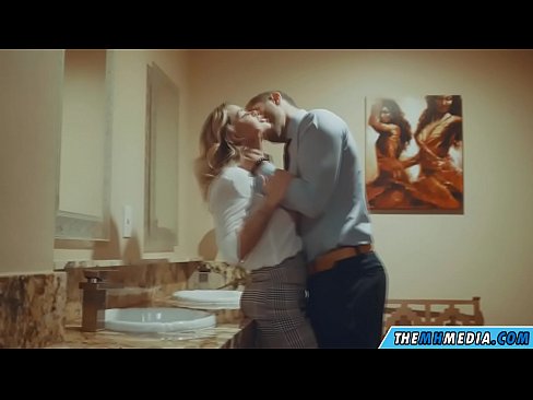 ❤️ Cuando una rubia tetona te seduce en un baño público ❤❌ Video de porno en es.dewporn.ru ❌️❤️❤️❤️❤️❤️❤️❤️